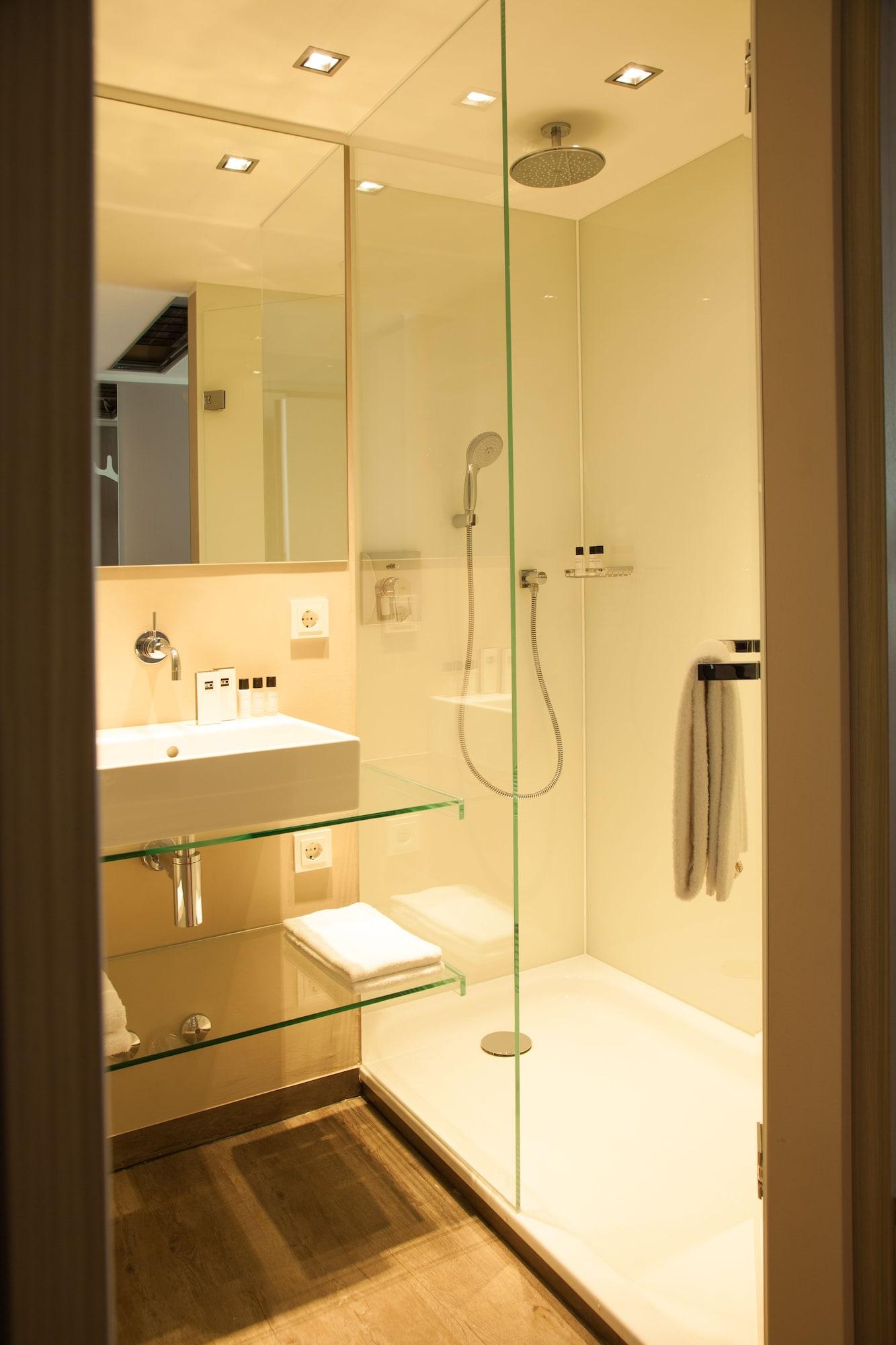 Relexa Hotel Muenchen Экстерьер фото