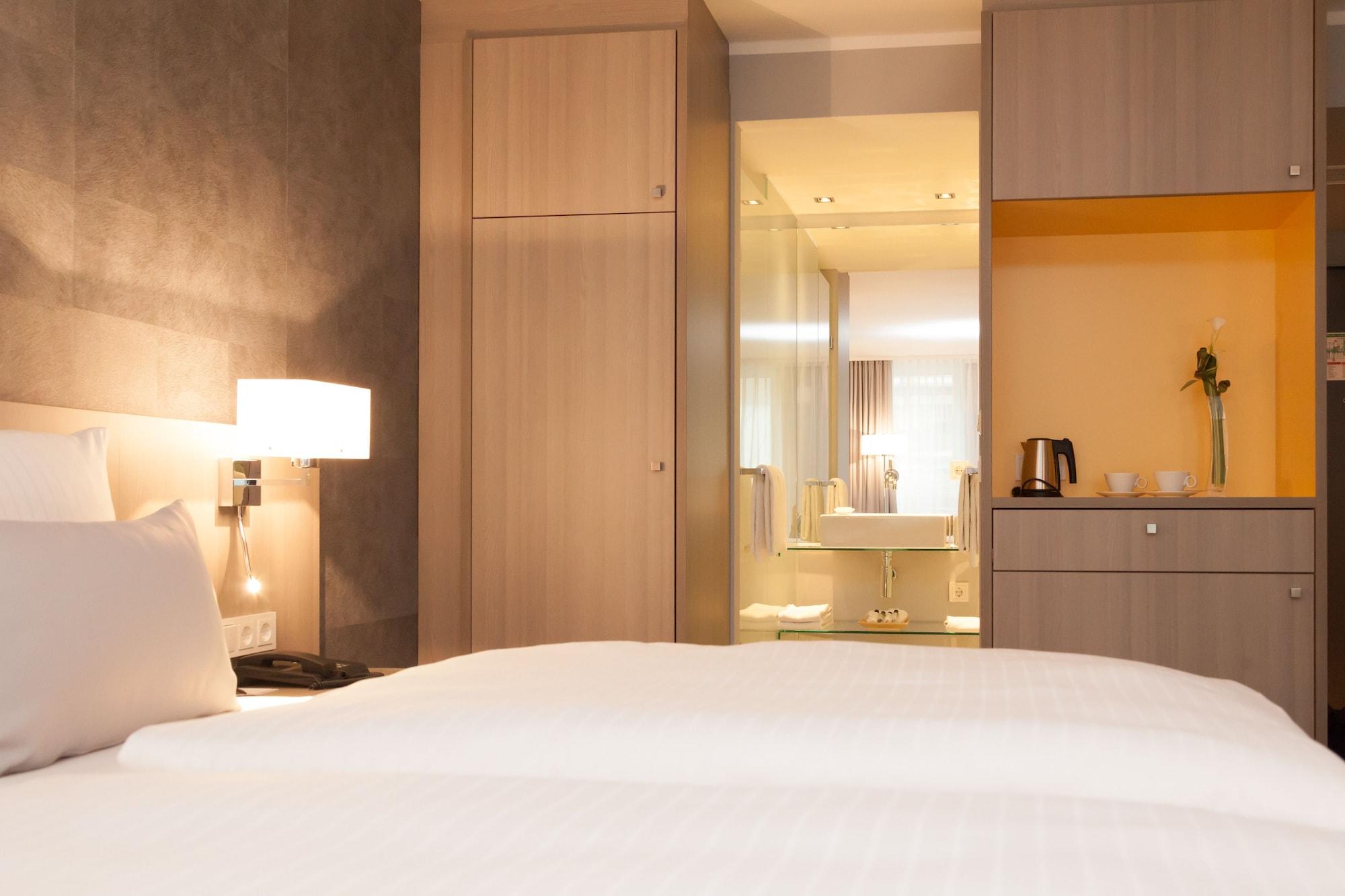 Relexa Hotel Muenchen Экстерьер фото