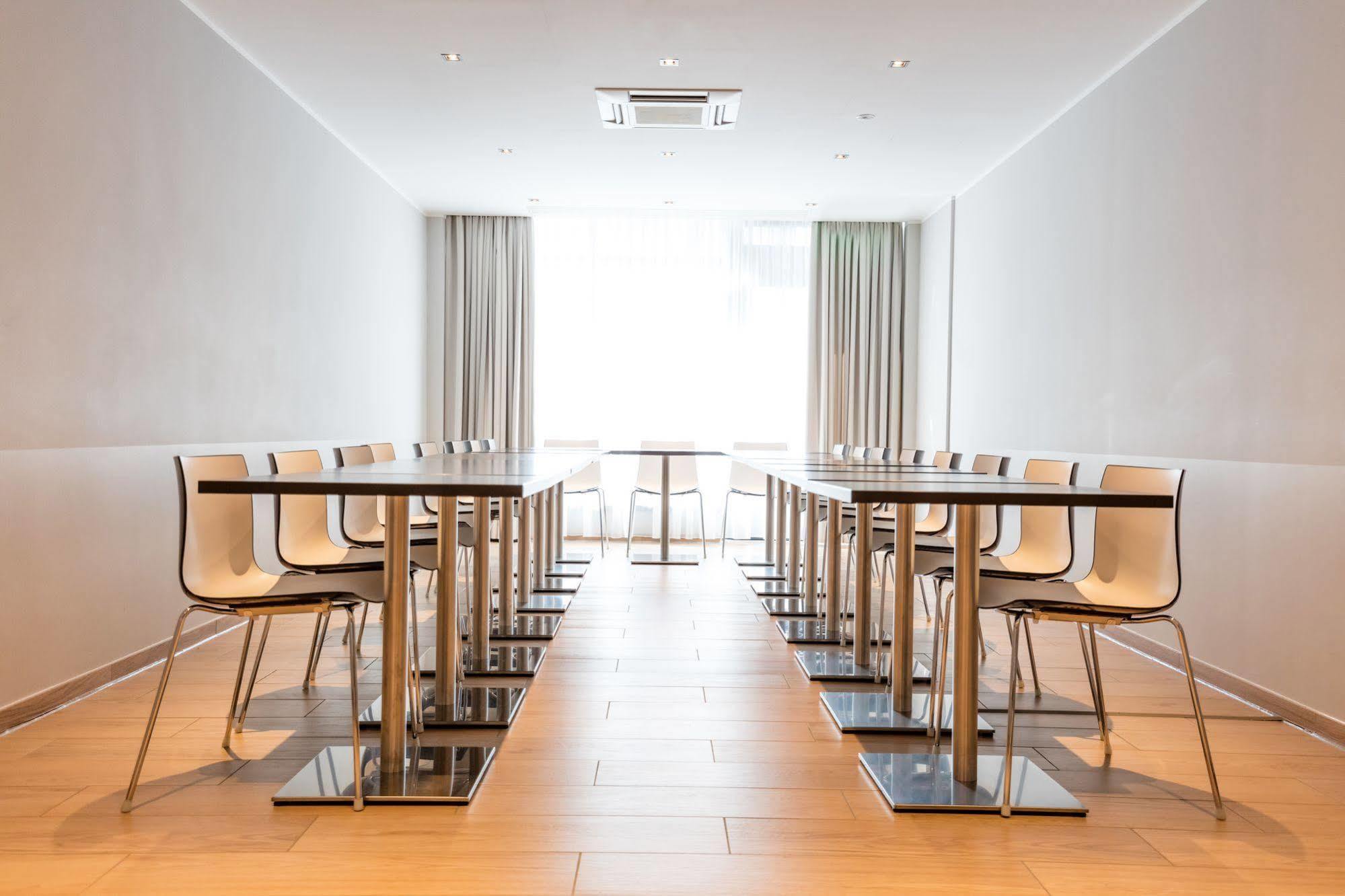 Relexa Hotel Muenchen Экстерьер фото